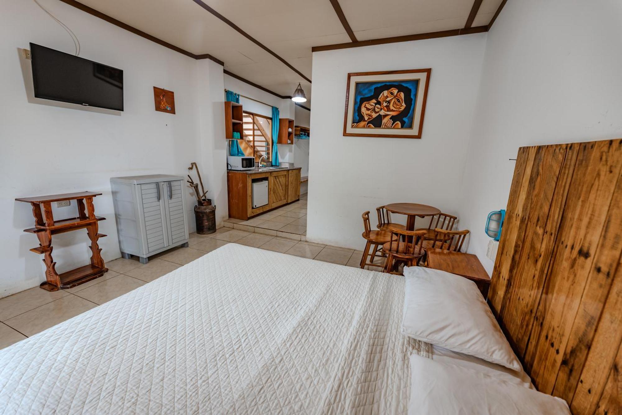 Hotel Nantu Hosteria Puerto Lopez Exterior photo