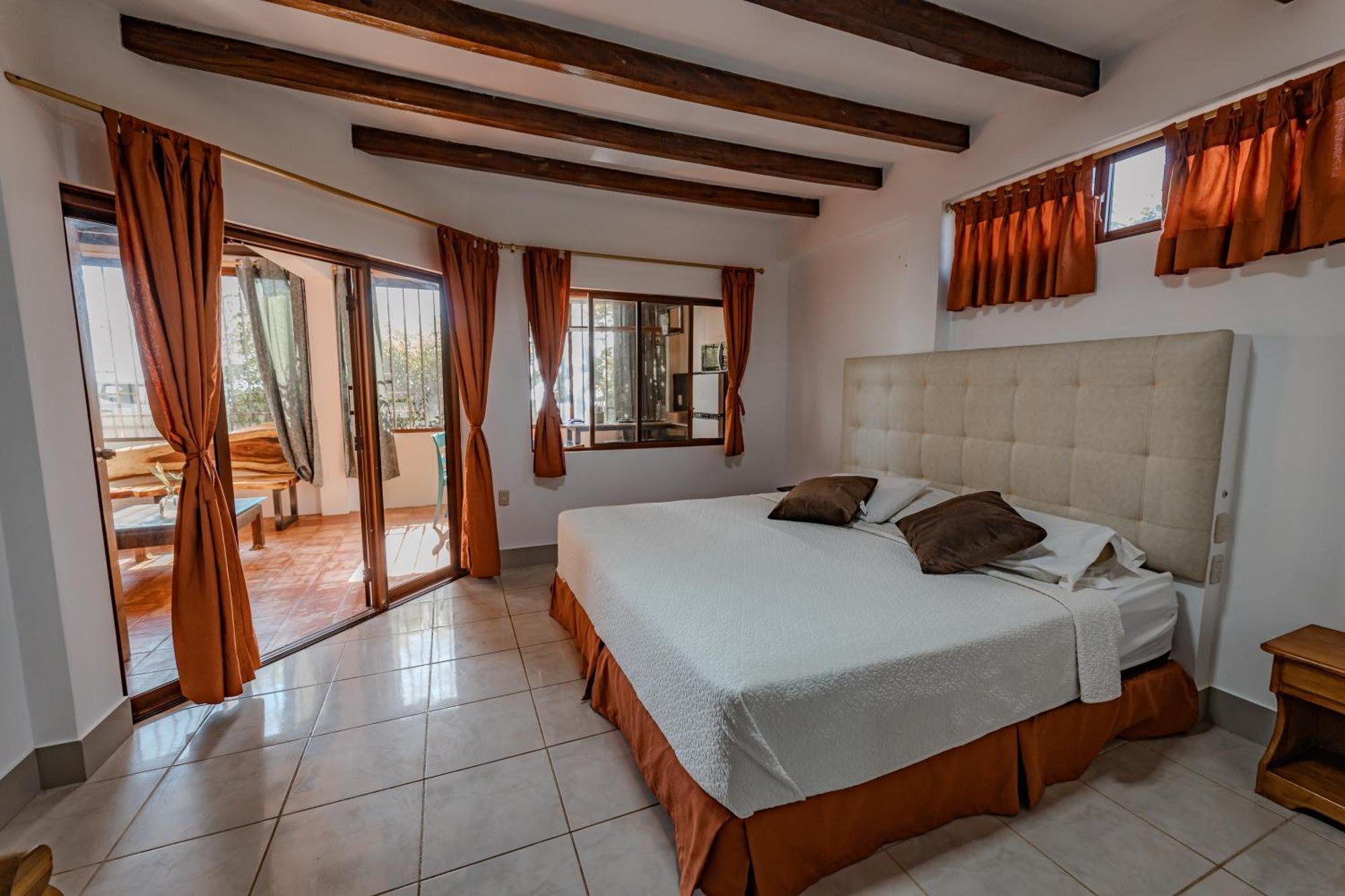 Hotel Nantu Hosteria Puerto Lopez Exterior photo