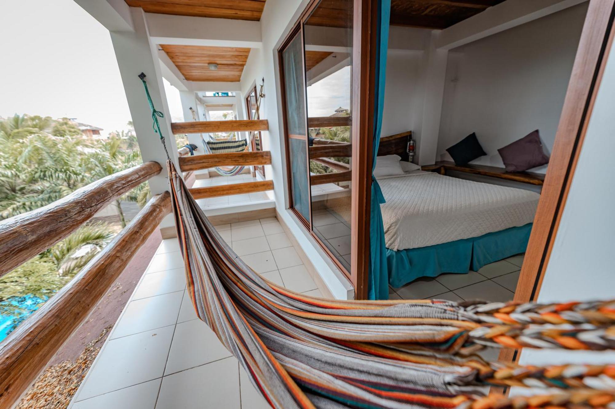 Hotel Nantu Hosteria Puerto Lopez Exterior photo