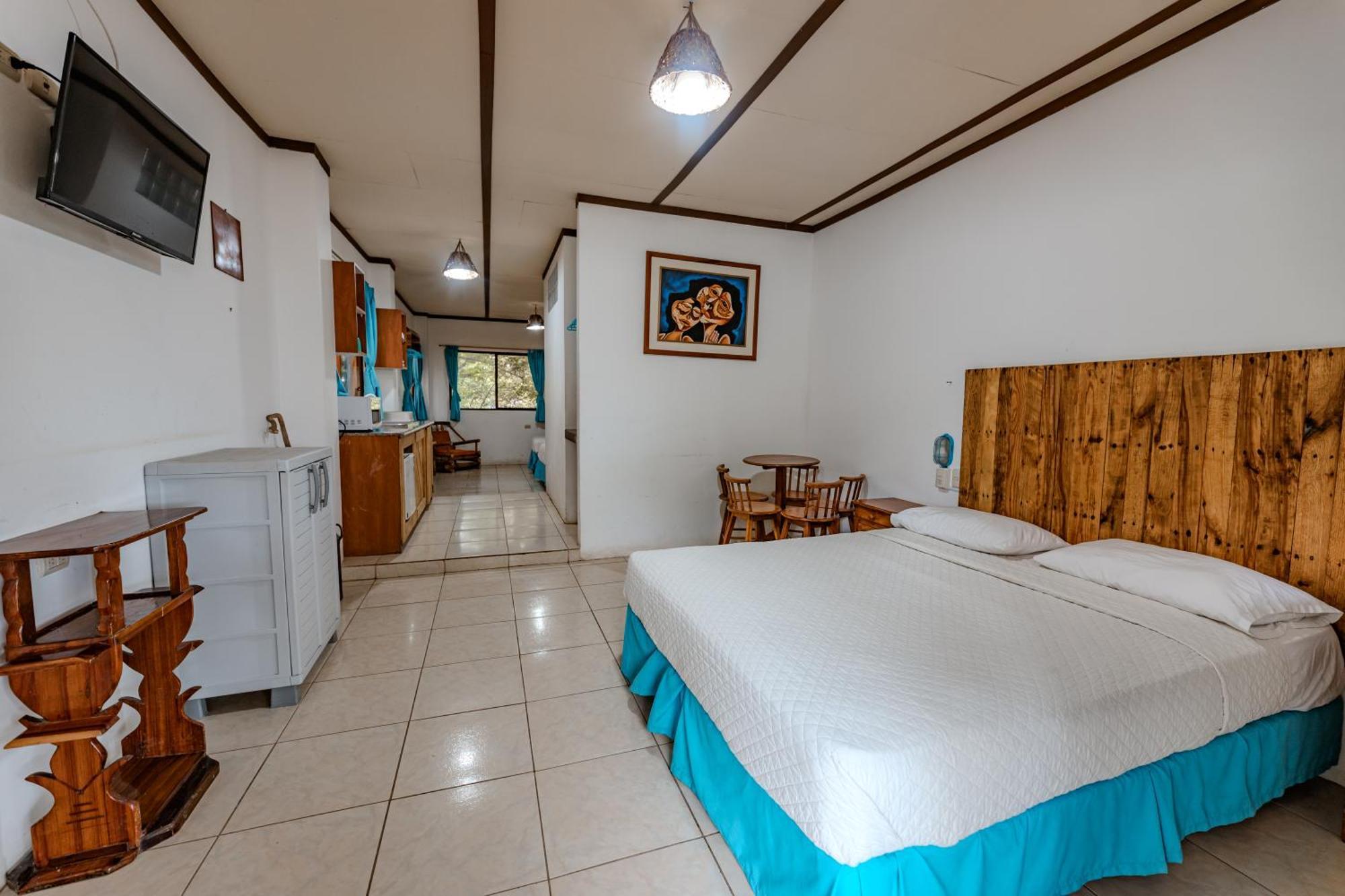 Hotel Nantu Hosteria Puerto Lopez Exterior photo