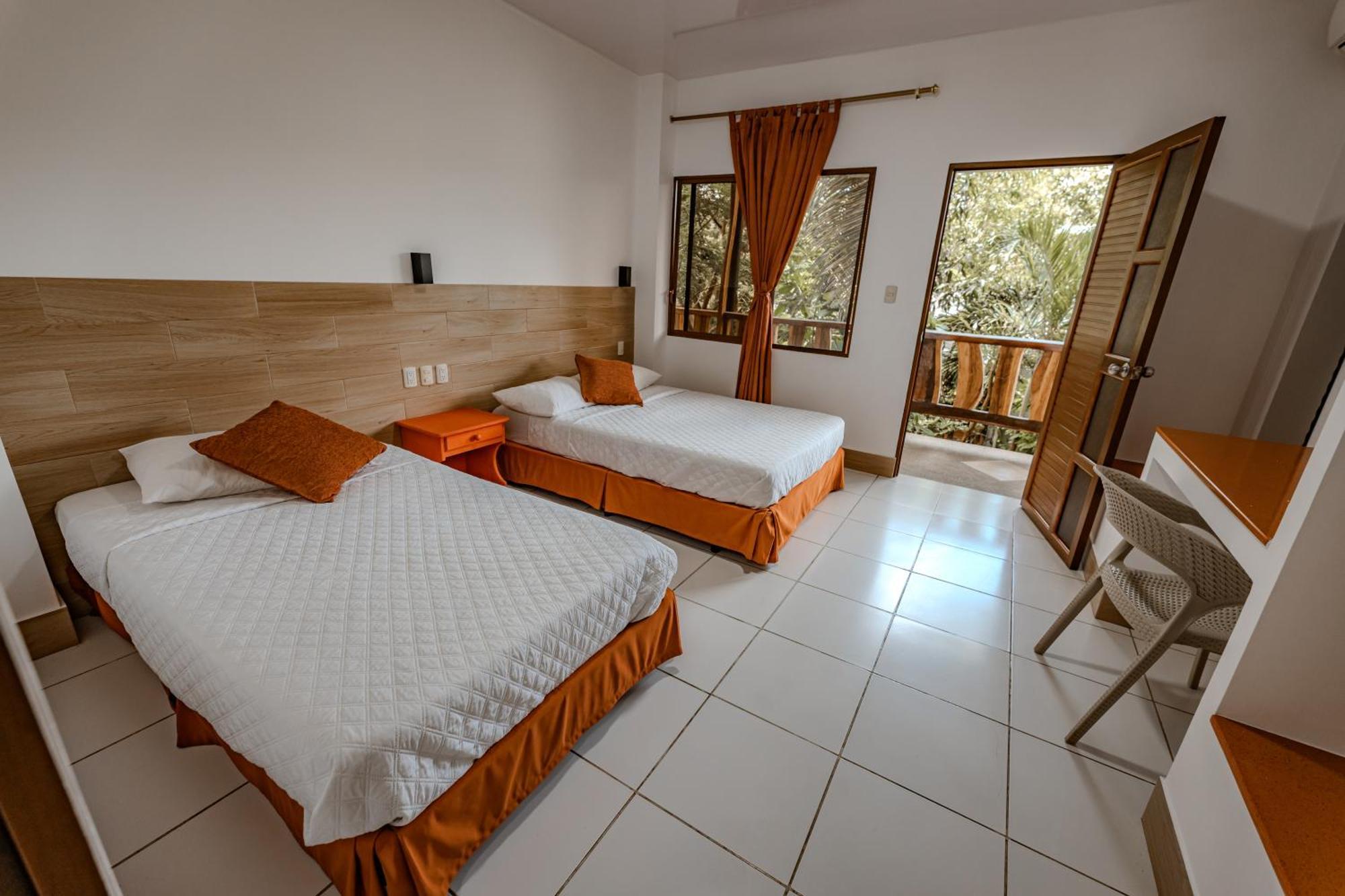 Hotel Nantu Hosteria Puerto Lopez Exterior photo