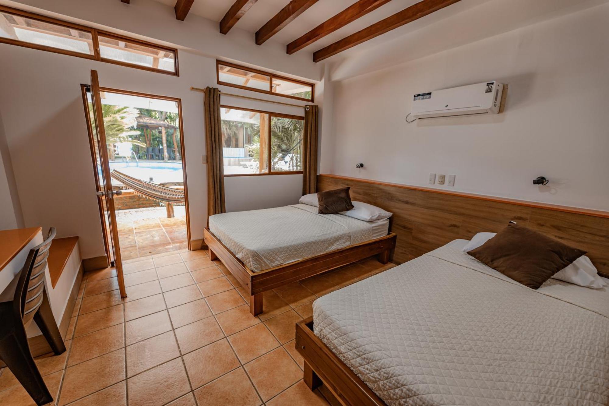 Hotel Nantu Hosteria Puerto Lopez Exterior photo
